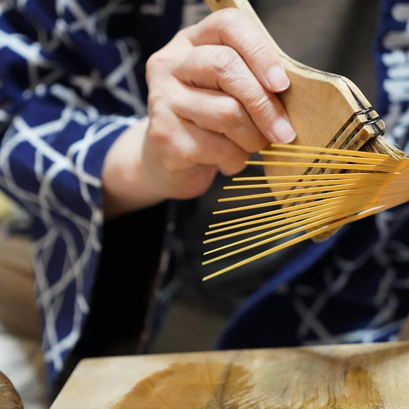 【扇子】女持 箔 桃 本煤竹 | 江戸扇子|雲錦堂 深津扇子店 - Image 9