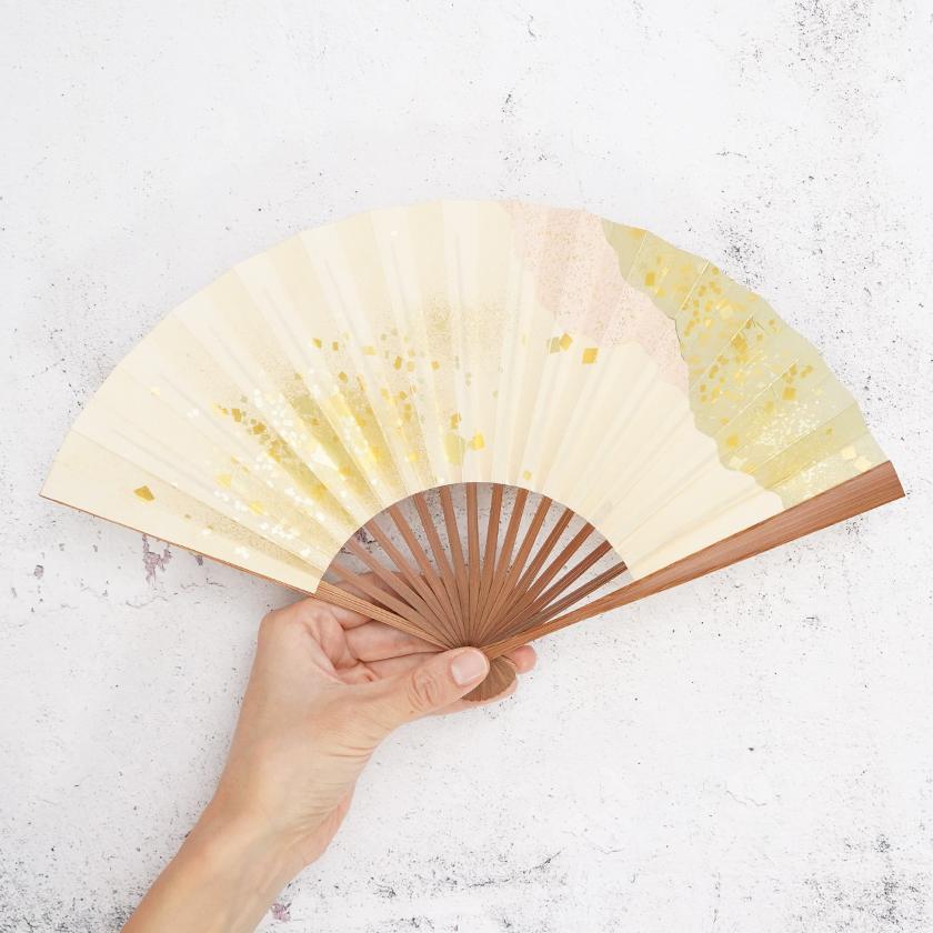 【扇子】女持 箔 桃緑 本煤竹 | 江戸扇子|雲錦堂 深津扇子店 - Image 3