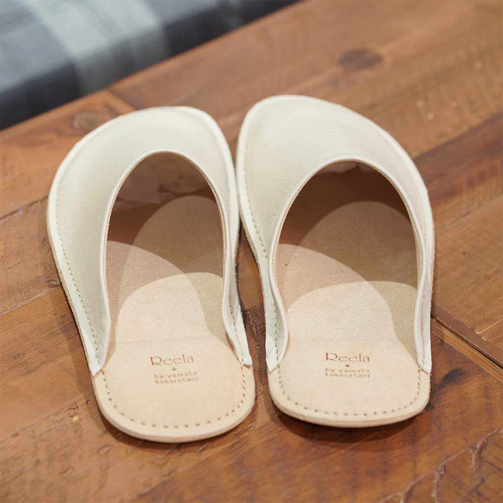 【スリッパ】Reela ワックスレザー ルームサボ(アイボリー) - Image 14