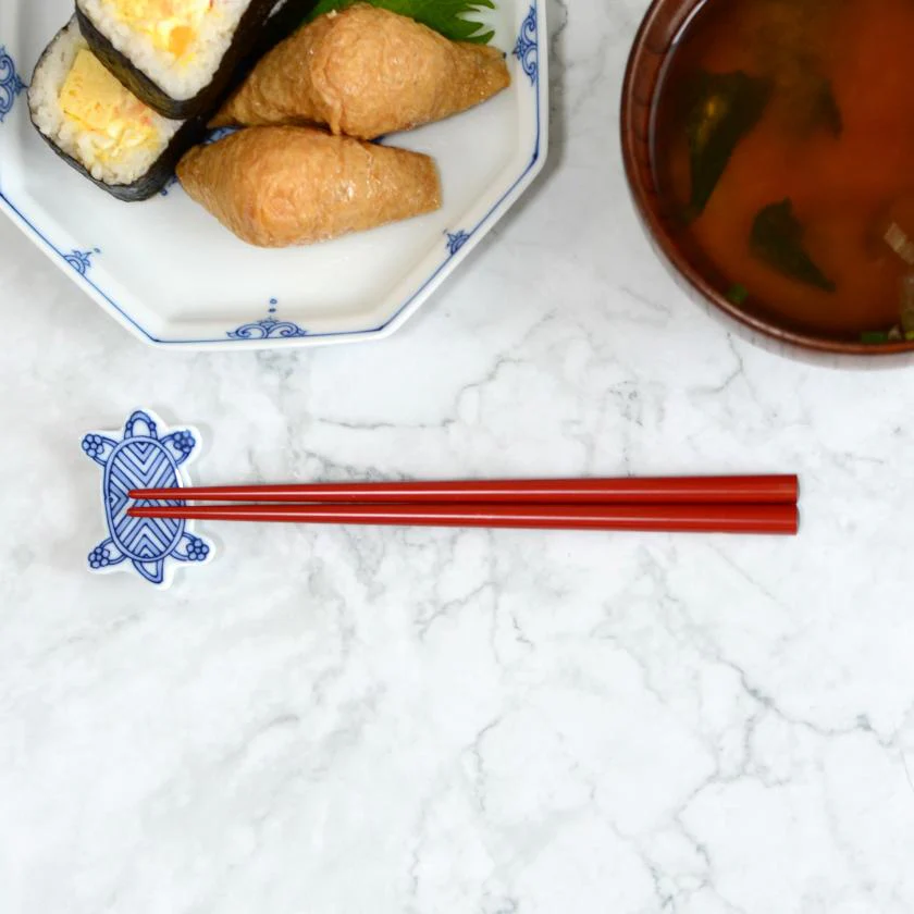 【輪島うるし箸 】橋本幸作漆器店 干支 こども箸 ひつじ 朱 (1膳, 名入れ可) - Image 2